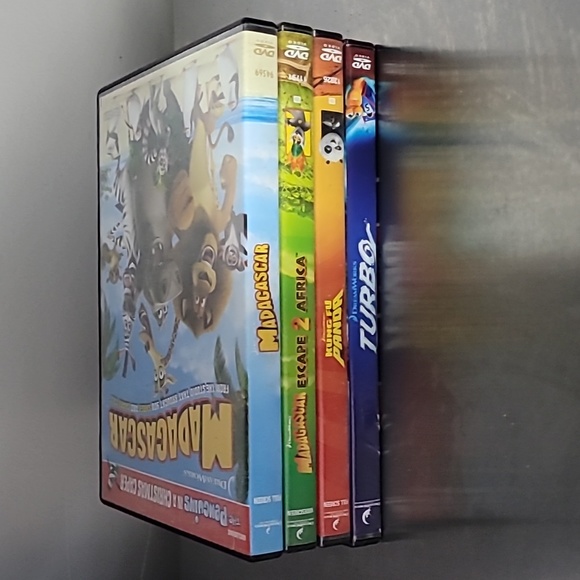 (4) DreamWorks DVDs Madagascar Madagascar 2:Escape to Africa Kung Fu Panda Turbo - Picture 6 of 6